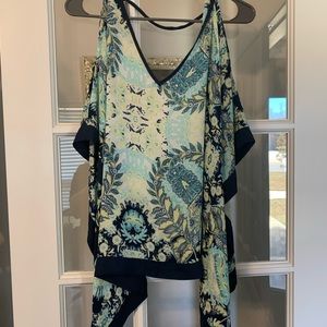 Large blouse from by&by
